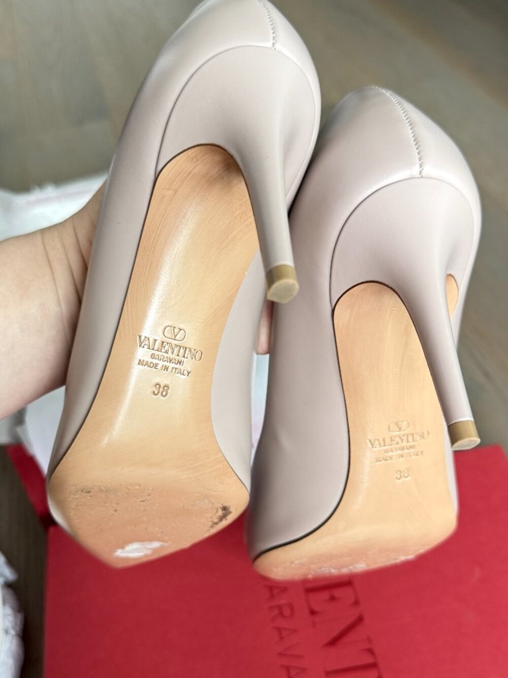 Valentino Beige Leather Vlogo Pumps size 38 - Picture 5 of 7